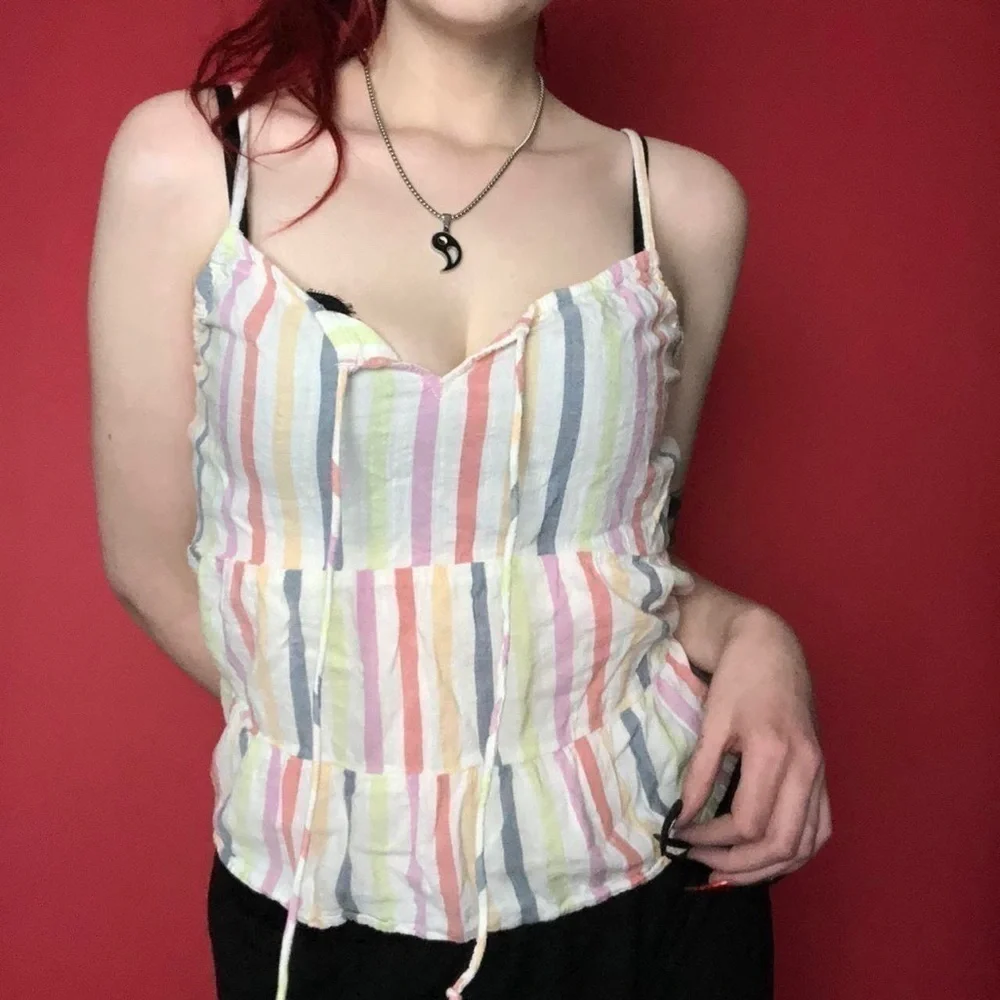 Striped pastel tank top  💛🤍​​​​​​​​​​​​​​​​​​​​​​​​ - Picture 2 of 3